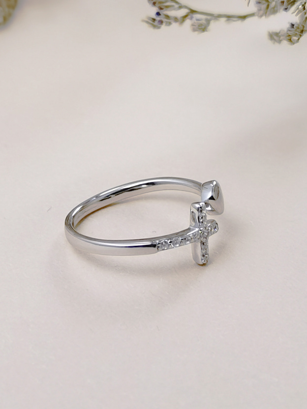 925 Silver Cross And Heart Zirconia Ring