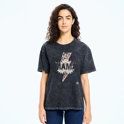Unisex  Mom lettering lightning daisy Printed Washed Tee