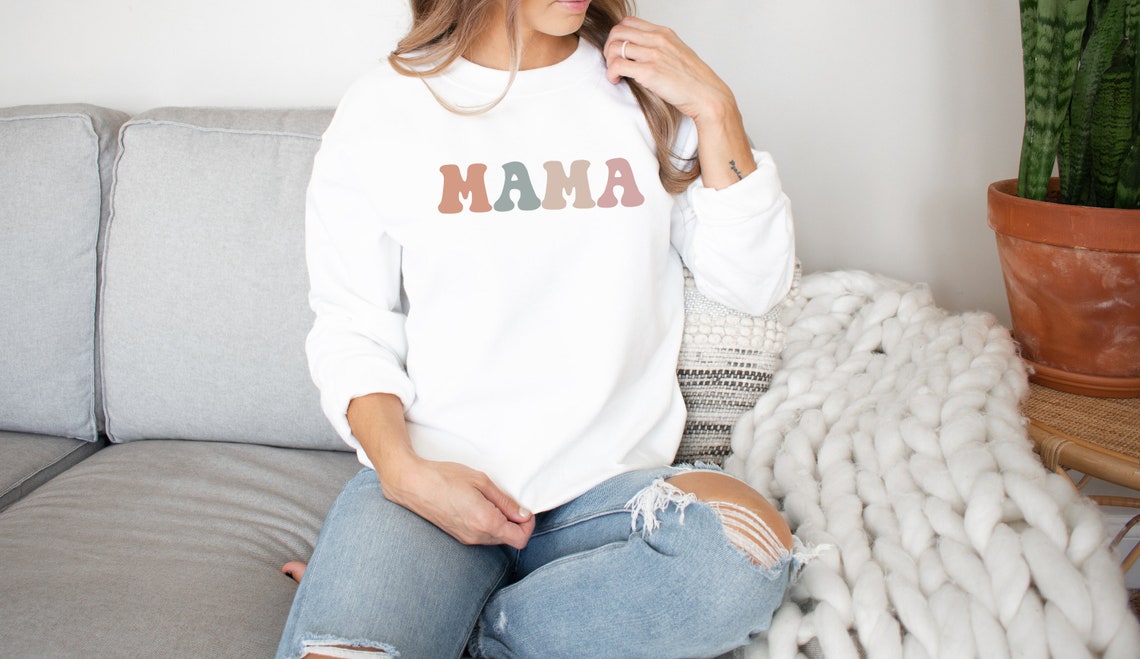 Retro Mama Sweatshirt
