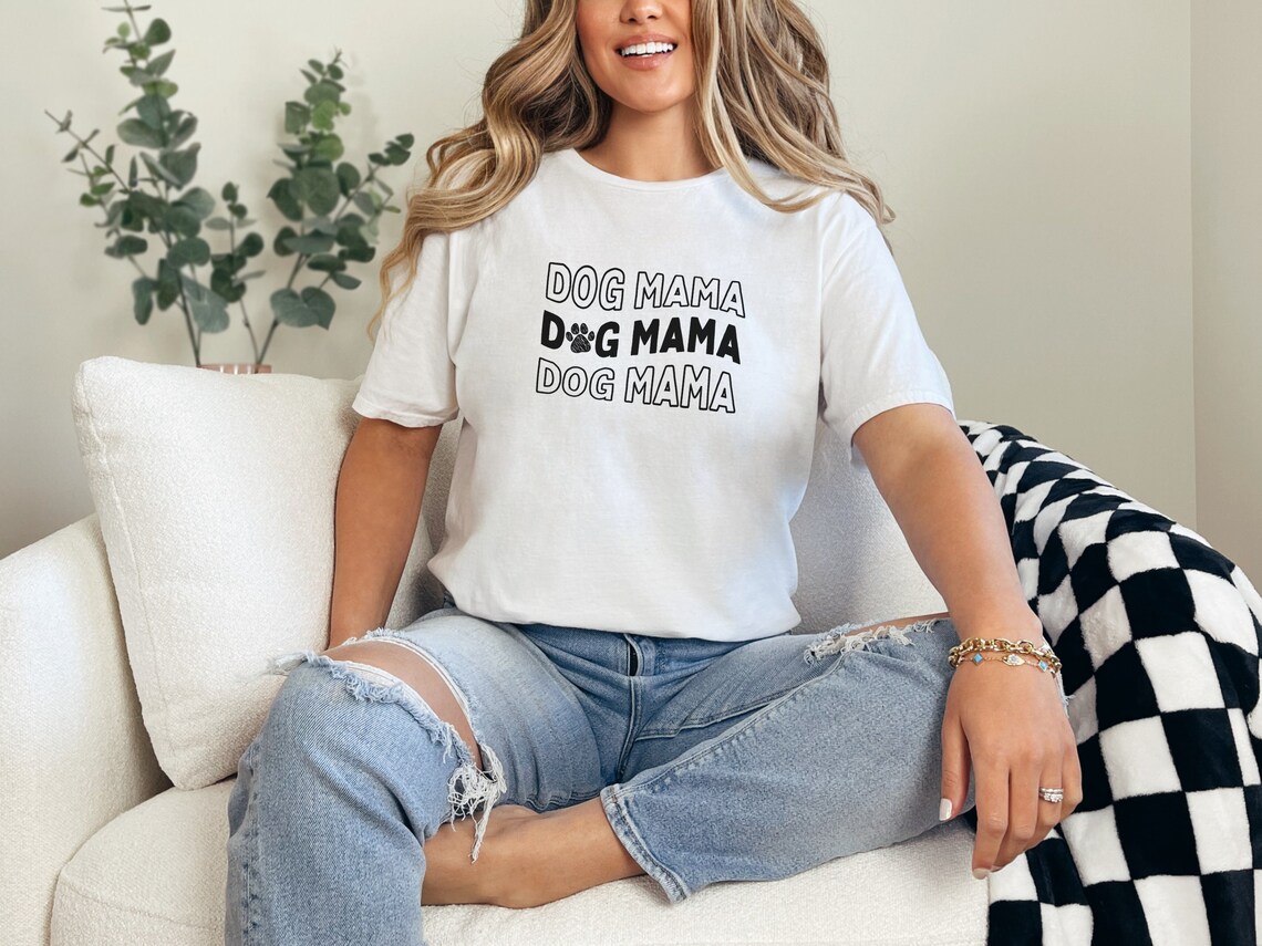 Trendy Dog Mama T-Shirt