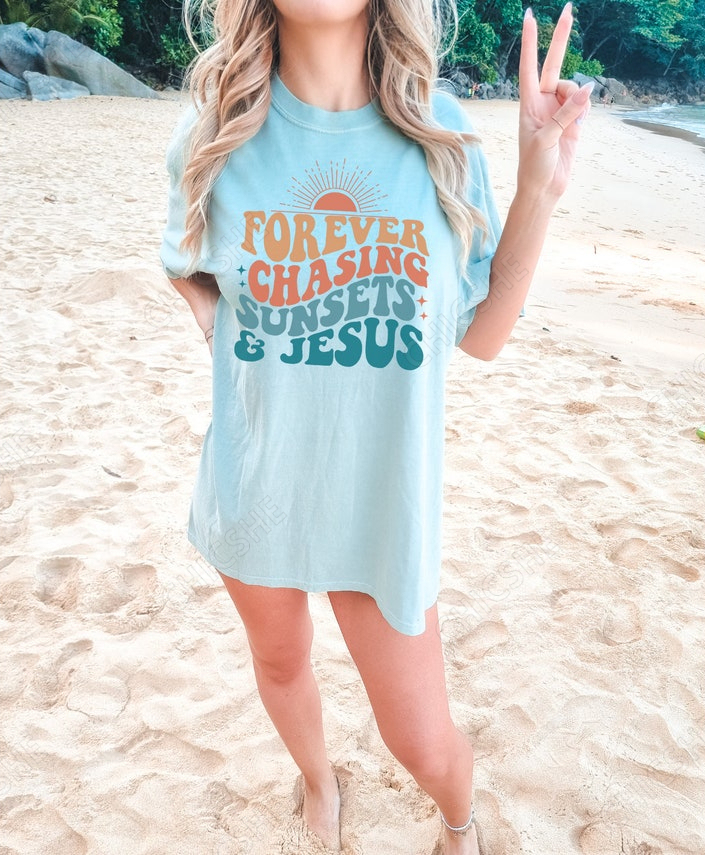 Christmas Mama T-Shirt