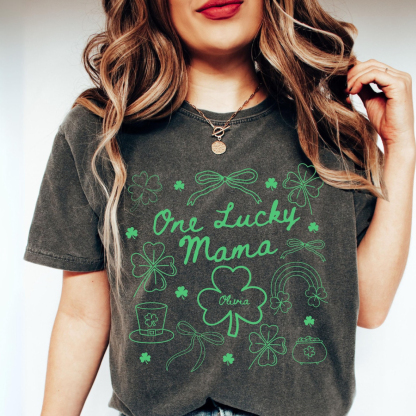 One Lucky Mama St Pattys Mama Tee