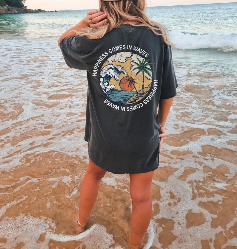 Happiness Comes in Waves Tee Summer Graphic Tee BeachT-shirt Boho Tee