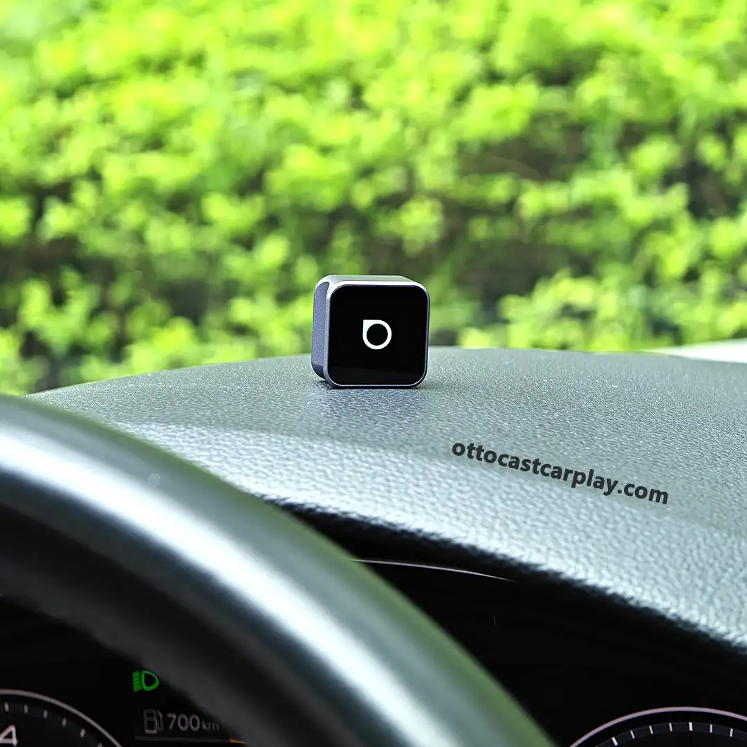 Ottocast Mini Cube wireless CarPlay Android Auto Adapter