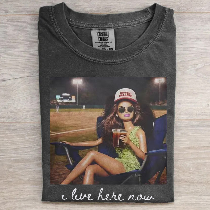 Retro I Live Here Now T-shirt