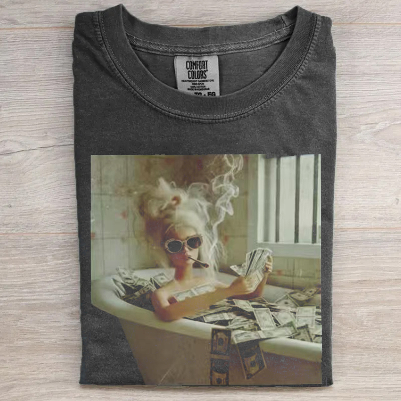 Vintage Washed Shock Rich Doll Shower T-shirt