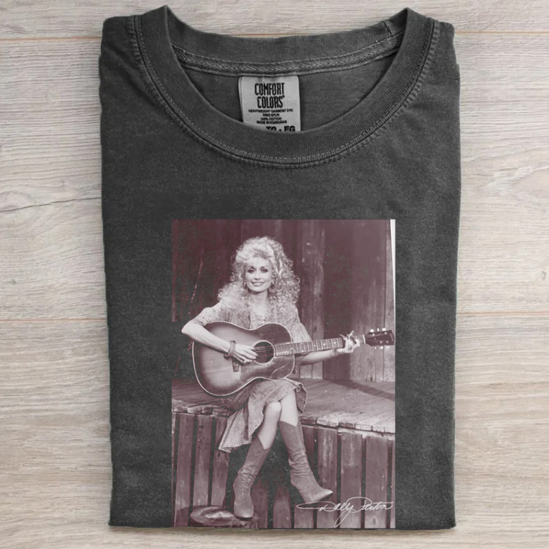 Vintage Dolly Parton Graphic T-shirt