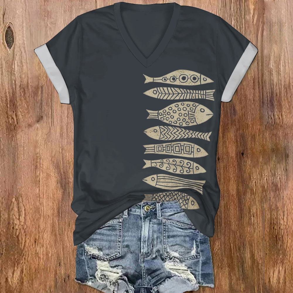 V-neck t-shirt