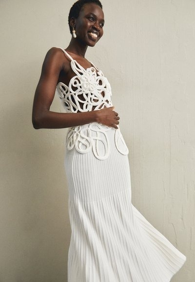  Sexy Knit Maxi Dress