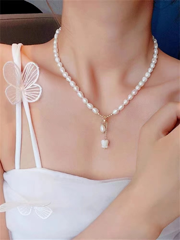 girl's pearl necklace:lily of the valley