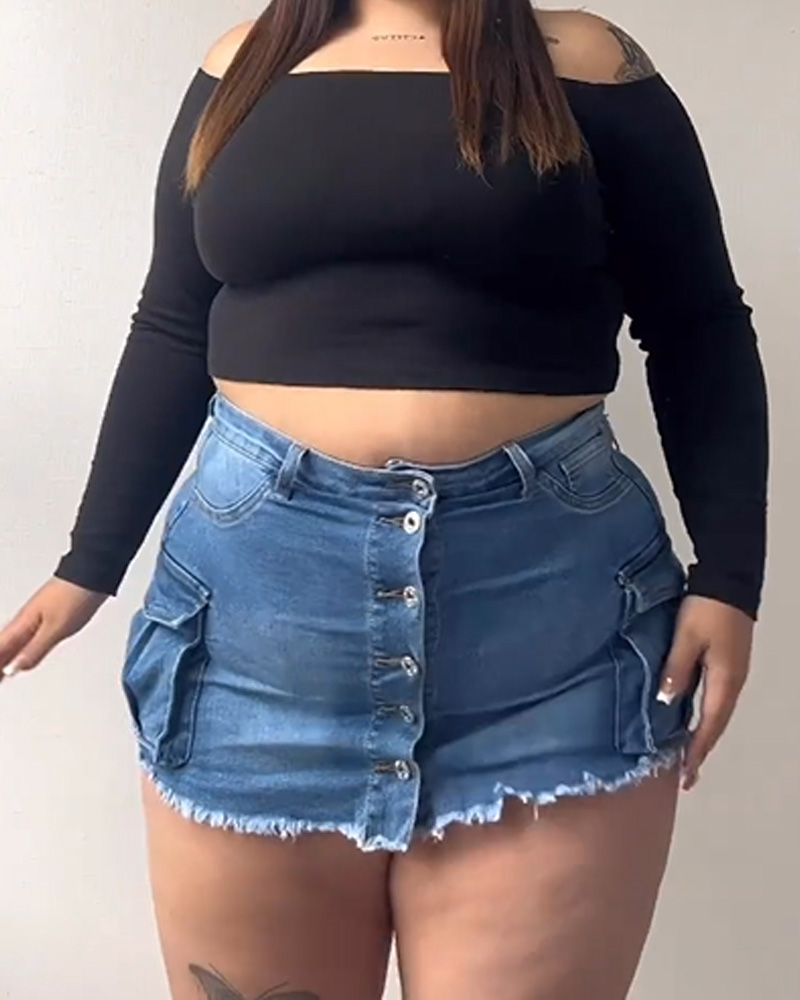 Falda corta vaquera con bolsillos grandes