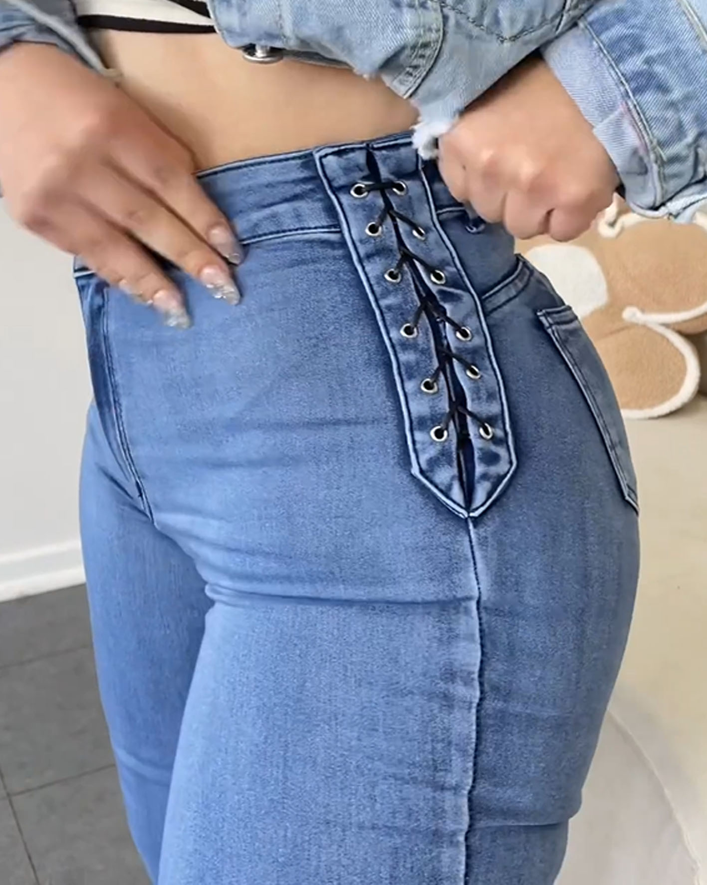 Jeans levanta cola cintura alta faja interna