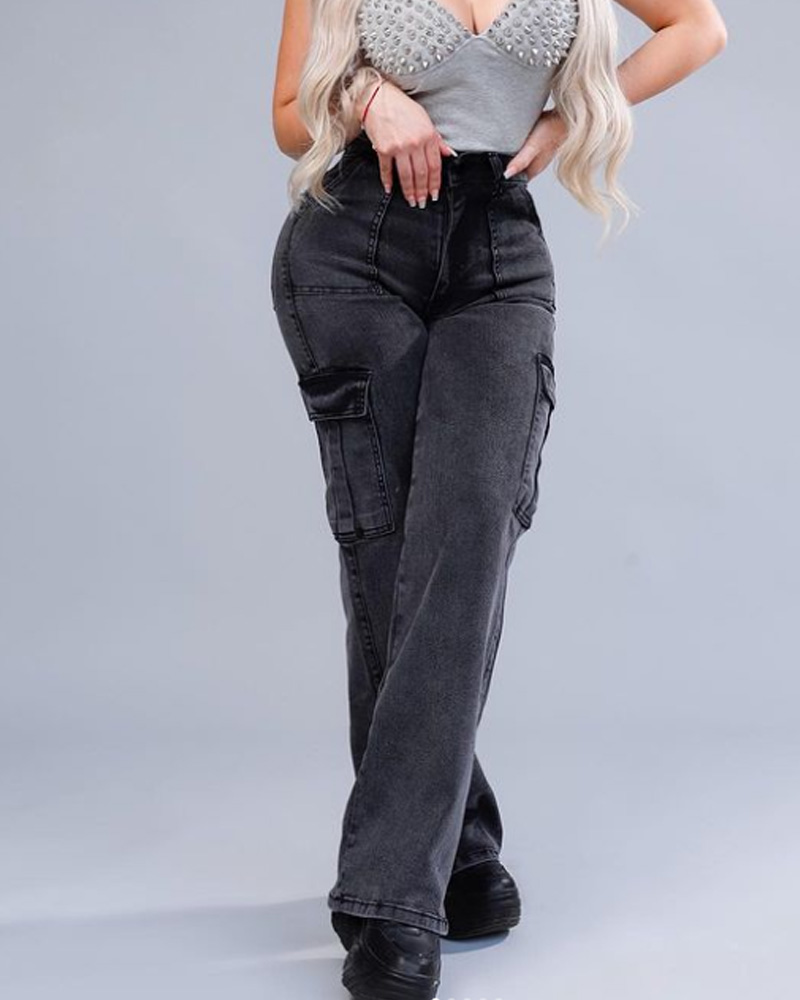 Jeans estilo cargo con bolsillos grandes