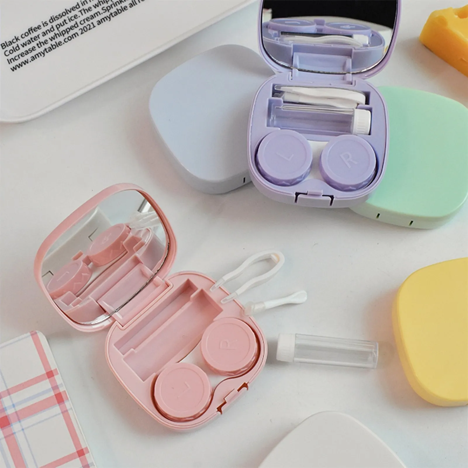 Unibling colored lens case