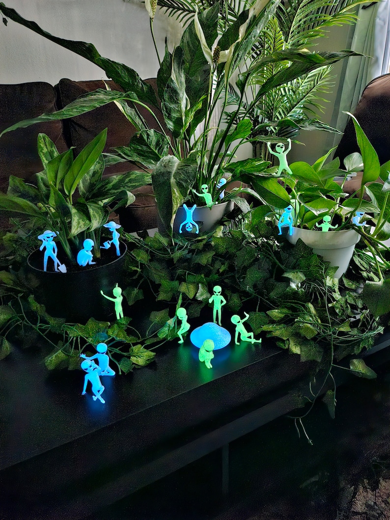 Alien Planter, Cute Glow In The Dark Plant Accessory, Luminous Tree Spirits, Plant Friends, UFO Crash Site, Space Creatures, Indoor Plant image 1