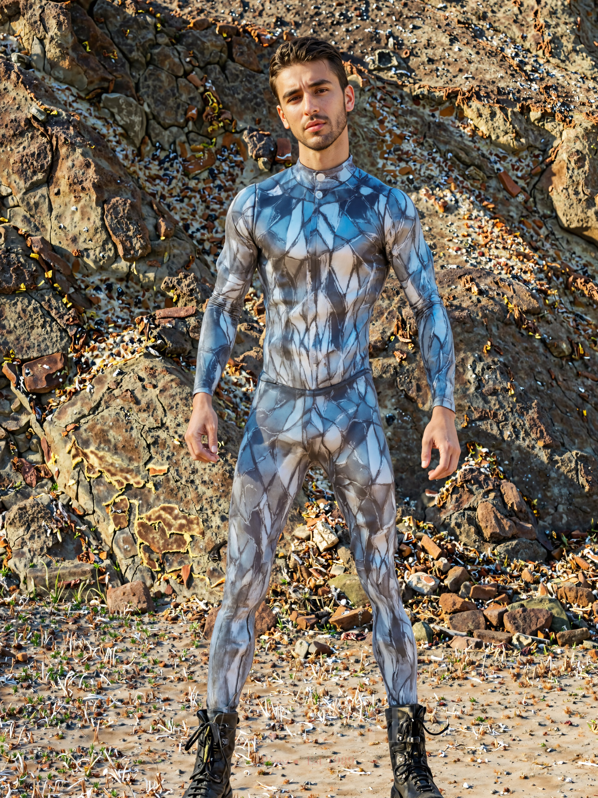 Silver_Geometric_Male_Costume_Men's_Tight-fitting_Clothing_VIVIDHE