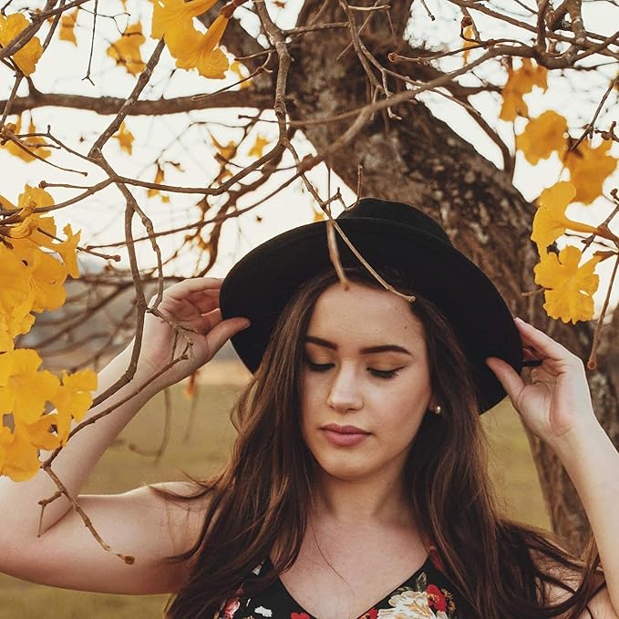 Women's Classic Felt Fedora Hat - Wide Brim Floppy Panama Style with Adjustable Leather Buckle Belt, Vintage Sun Hat for Outdoor, Travel & Fashion