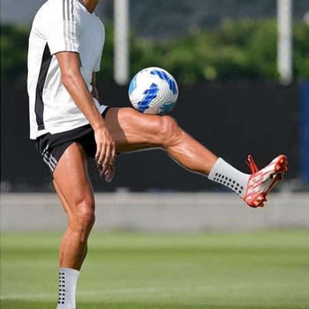 4-Pair Non-Slip Grip Socks for Men & Women - Football, Basketball, Soccer Sports Socks with Anti-Skid Technology