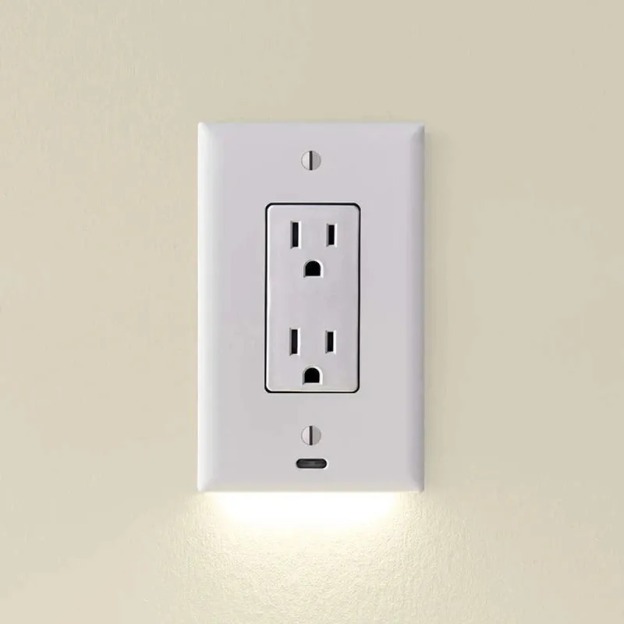 Outlet Cover with Integrated LED Night Light