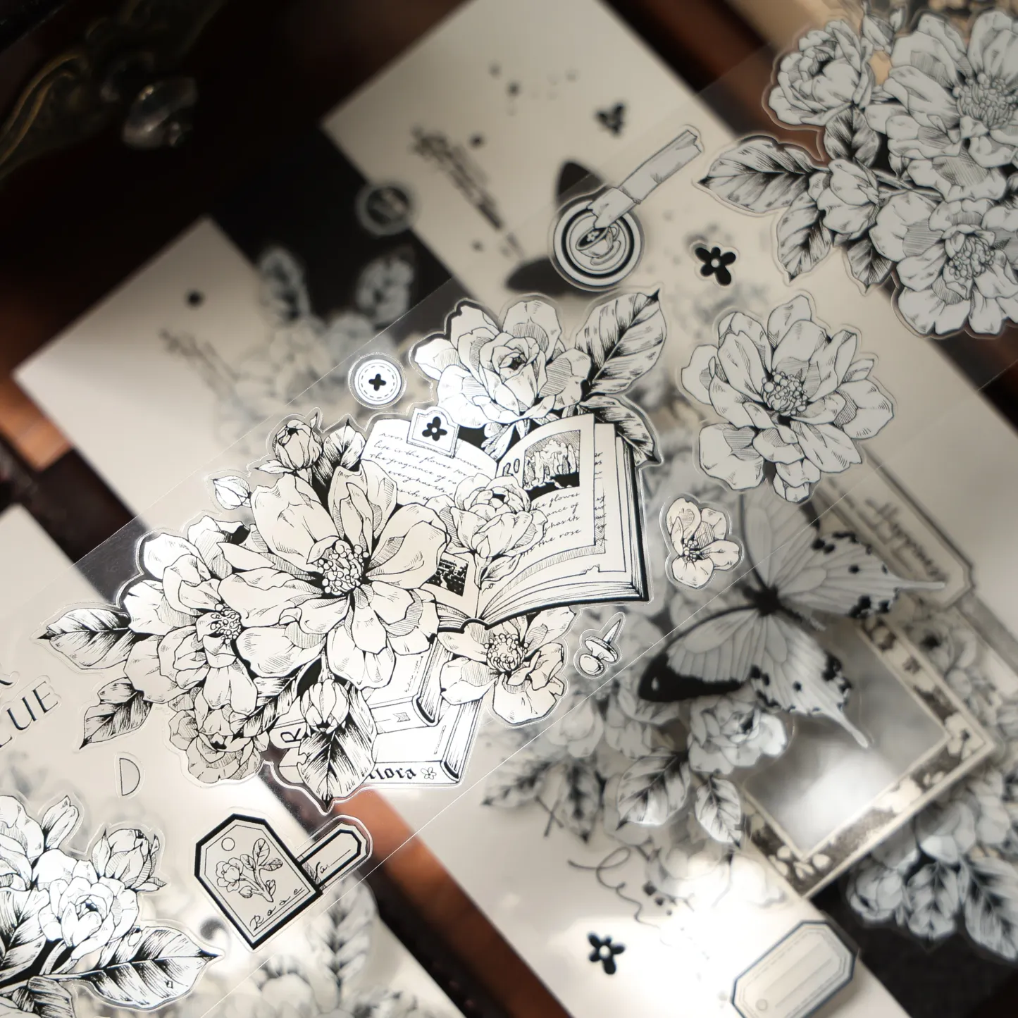 YIER Studio White line drawing of flowers PET Washi Tape 2.17*196.85 inch