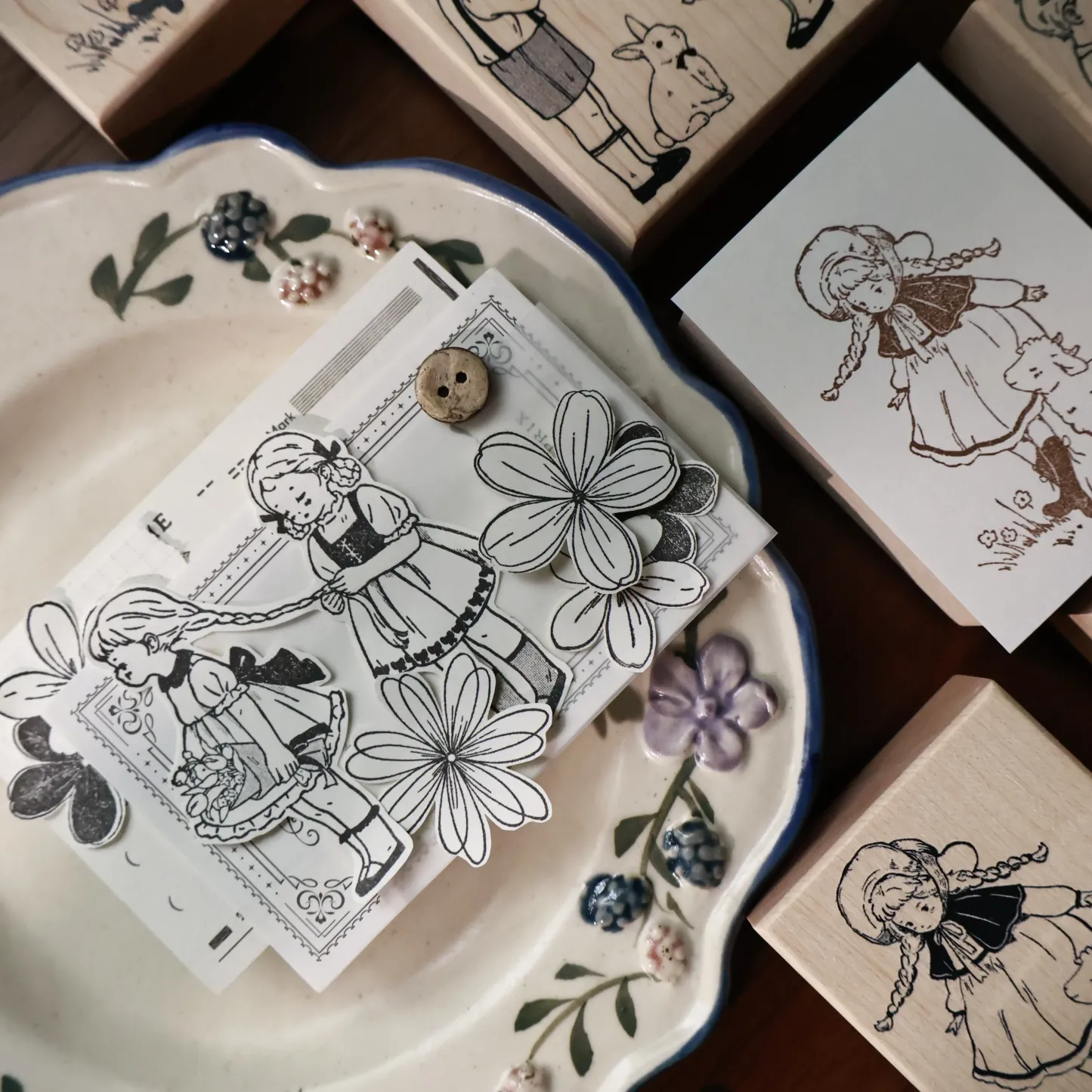 YIER Studio Cute girl Wood Stamp