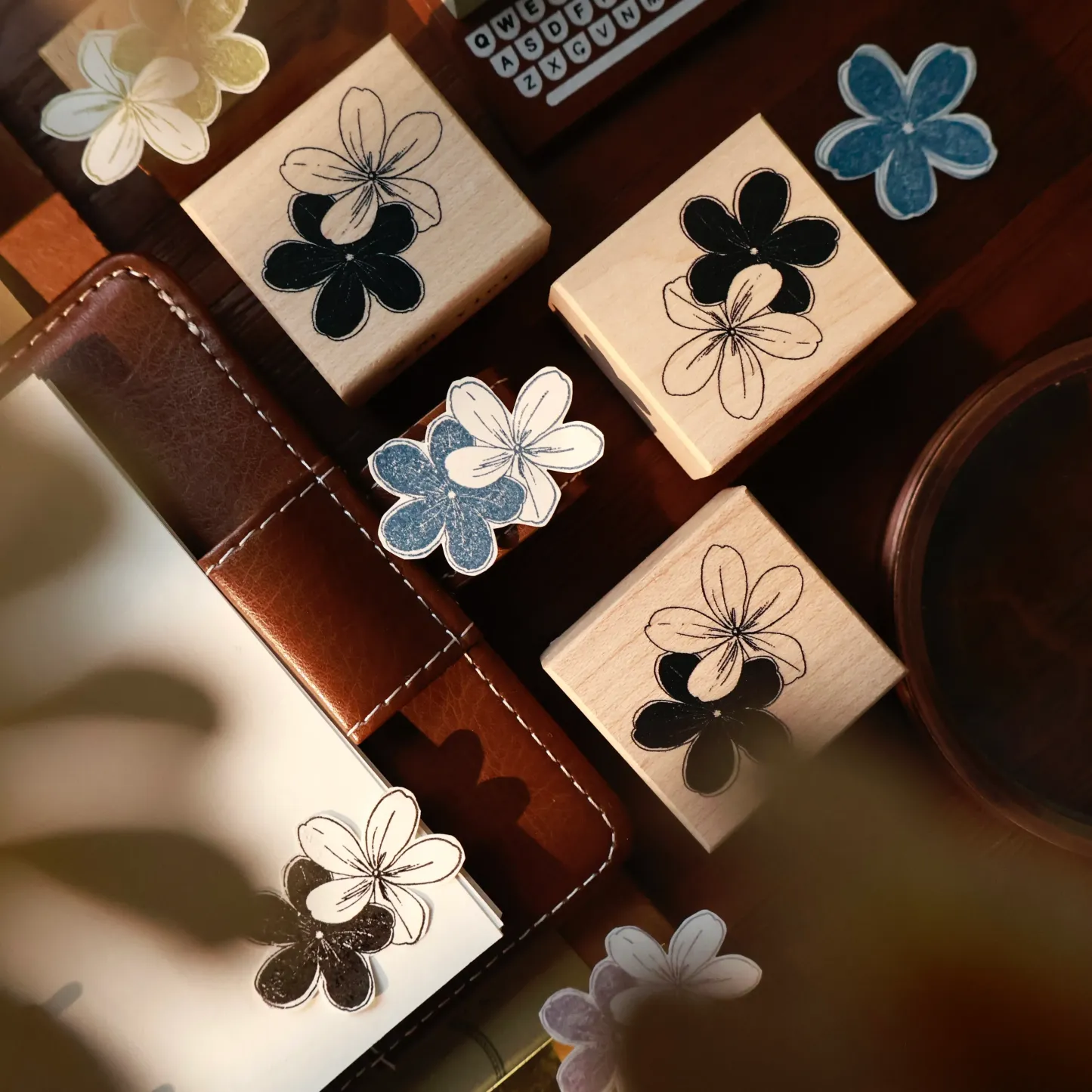 YIER Studio Small Flower Wood Stamp