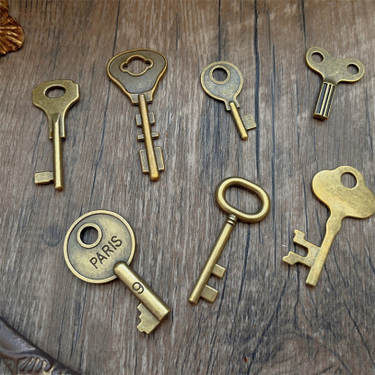 30pcs Retro Key Scrapbooking metal materials