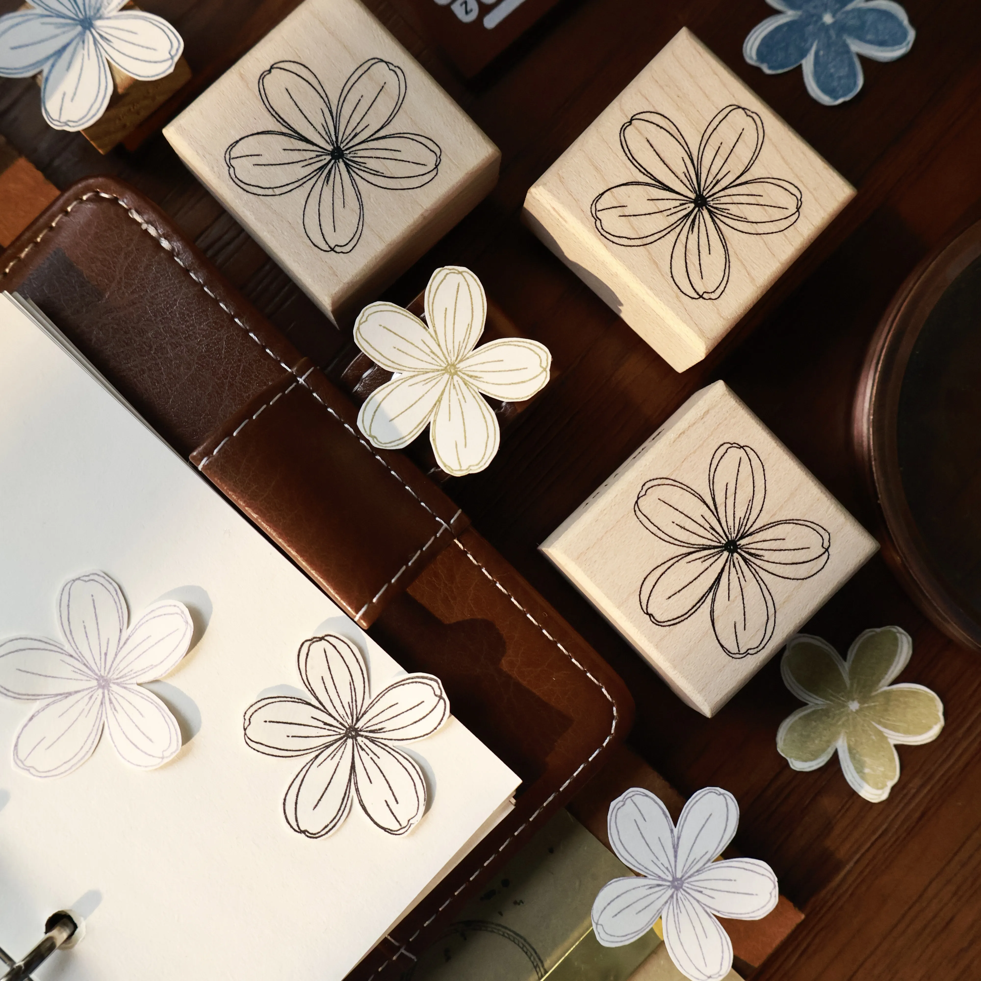 YIER Studio Small Flower Wood Stamp