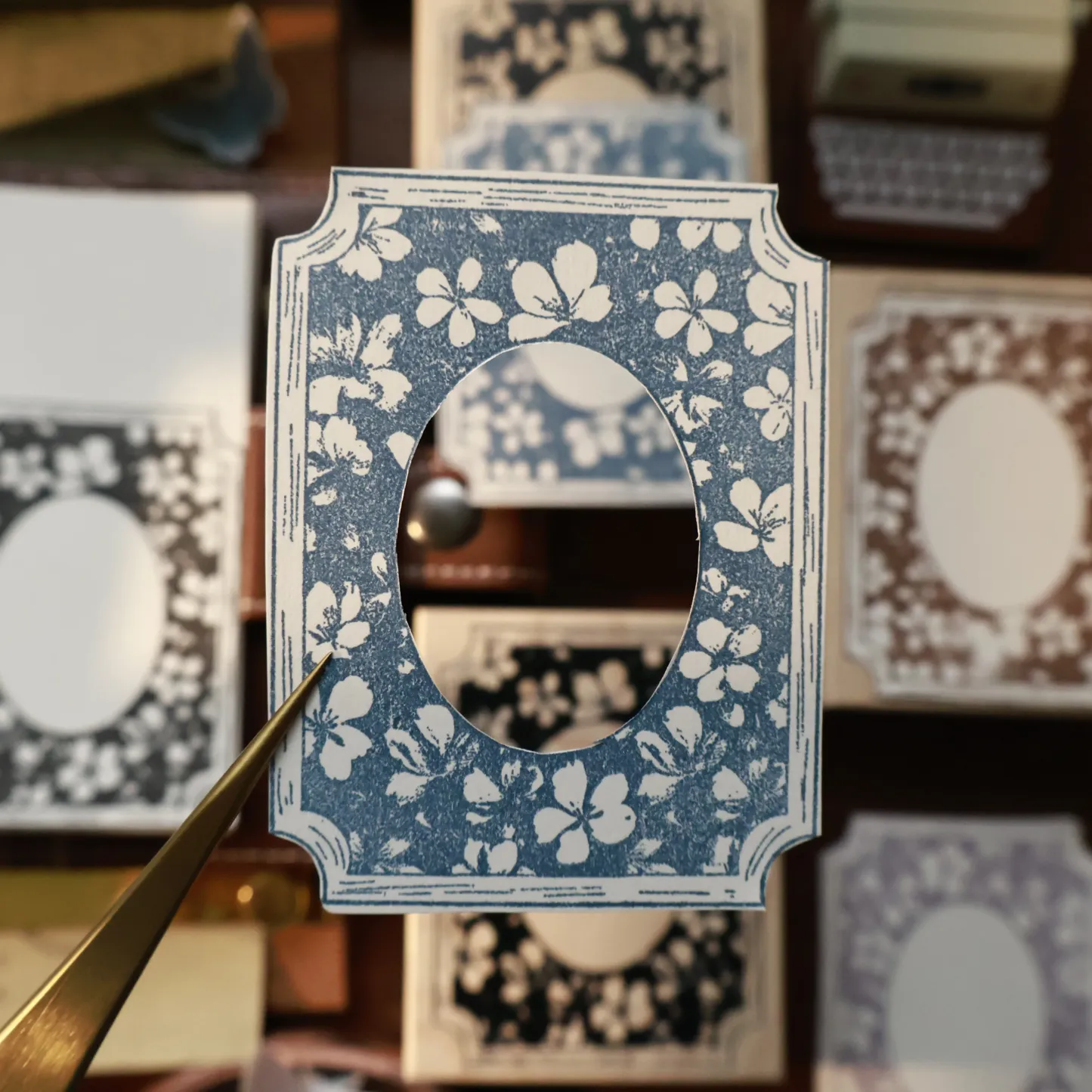 YIER Studio Flower Frame Wood Stamp