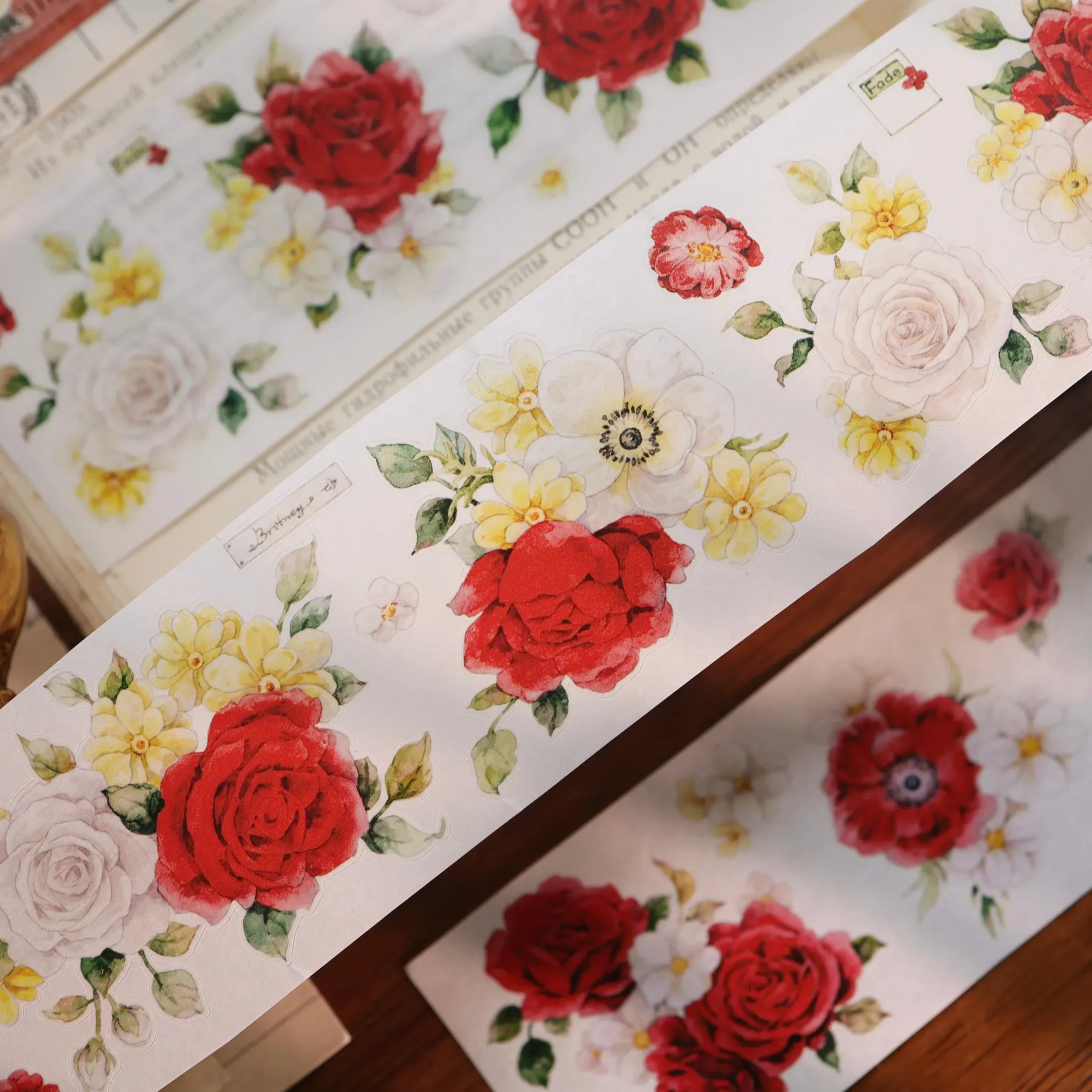 YIER Studio Pre-cut Red flowers PET Tape 2.17×118.11 inch