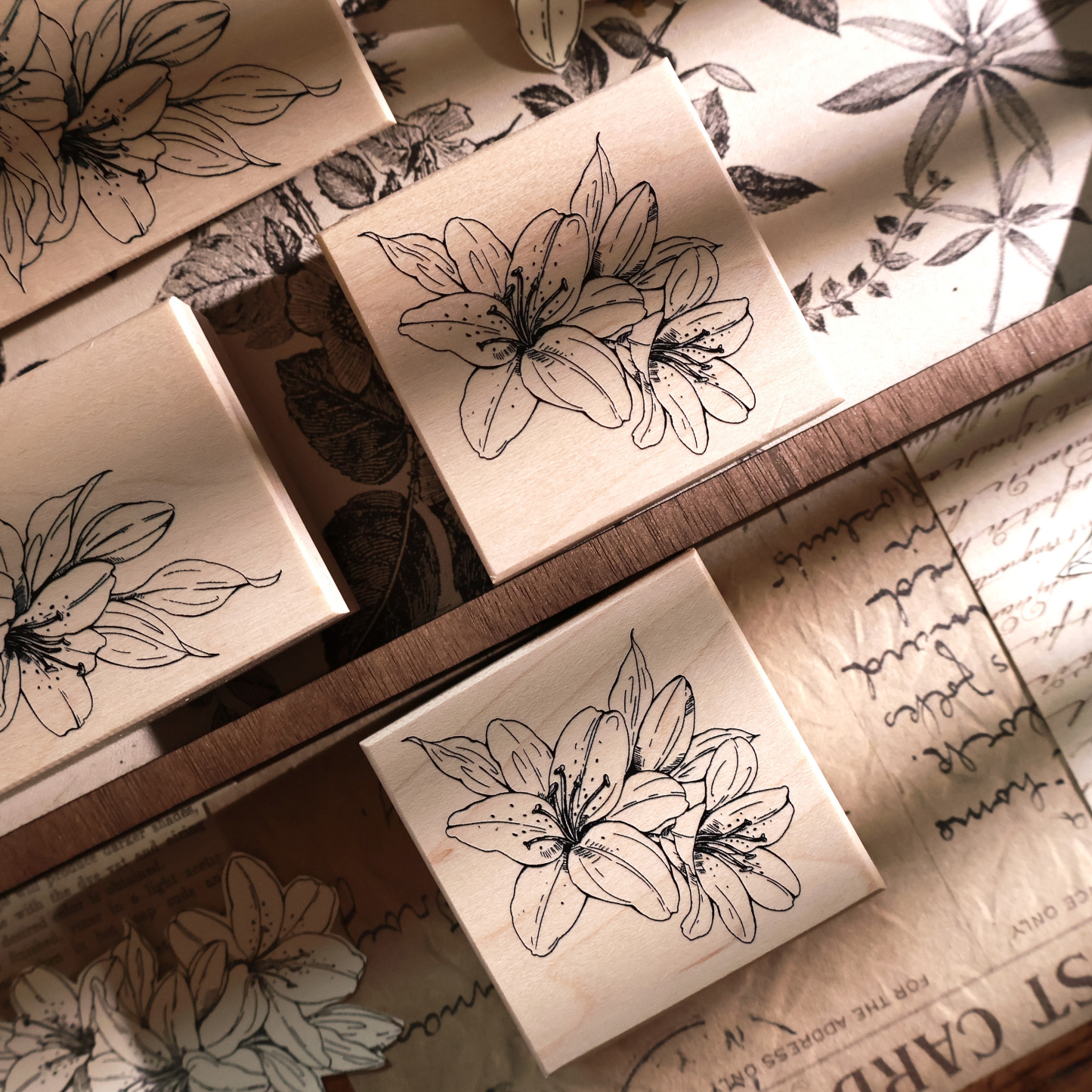 YIER Studio lily flower Woodstamp