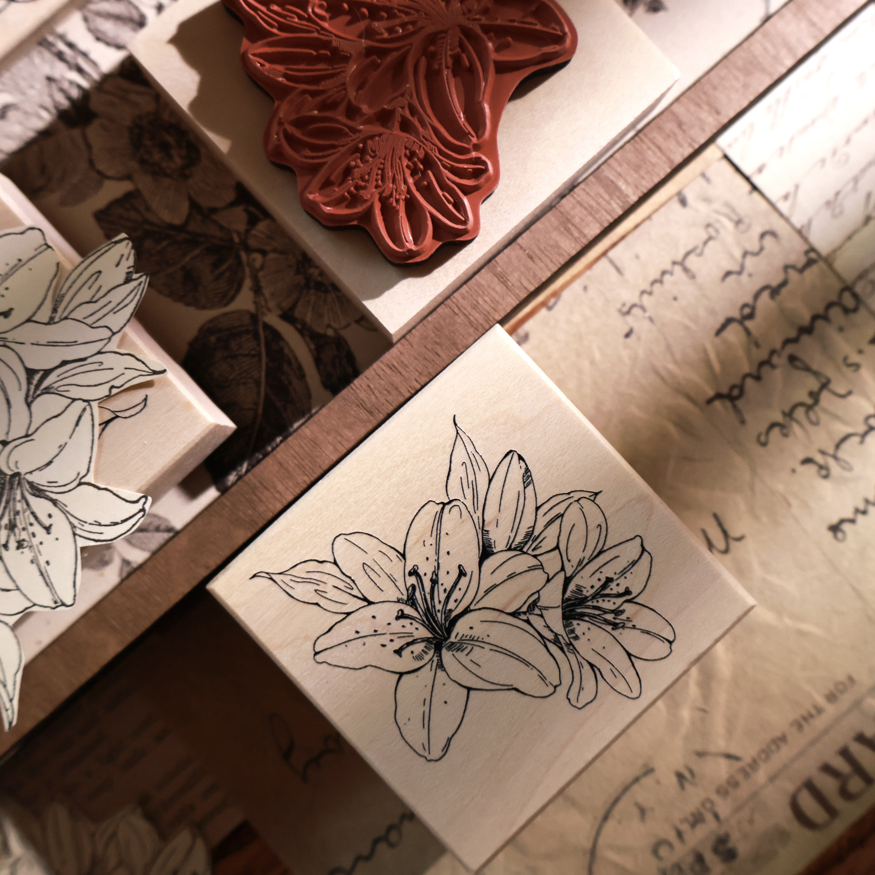 YIER Studio lily flower Woodstamp