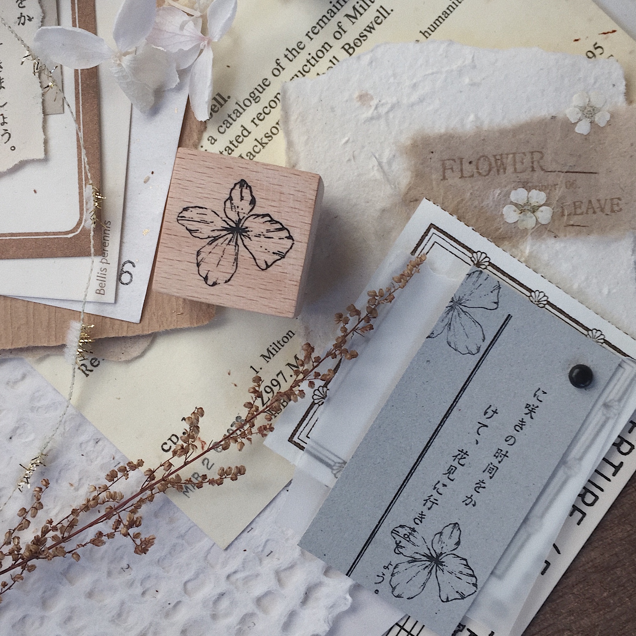 Zoey Studio Small Flower Wood Stamp