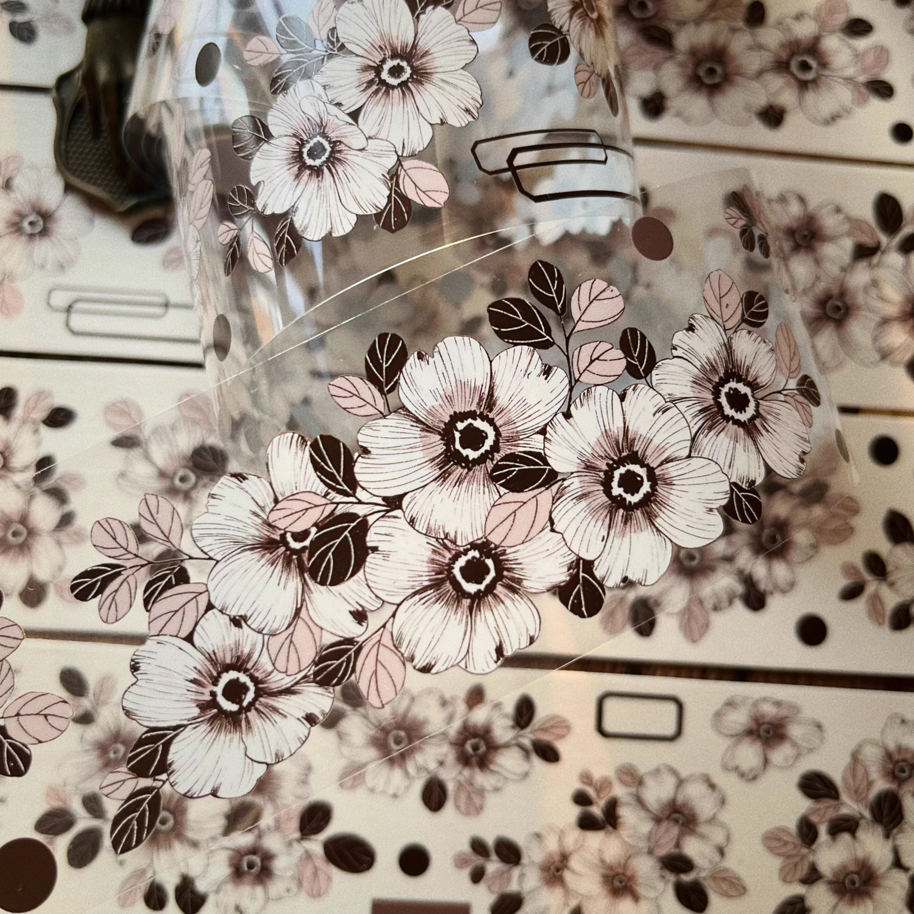 [Copy]YIER Studio Vintage Red Rose PET Washi Tape 2.17 inch * 196.85 inch