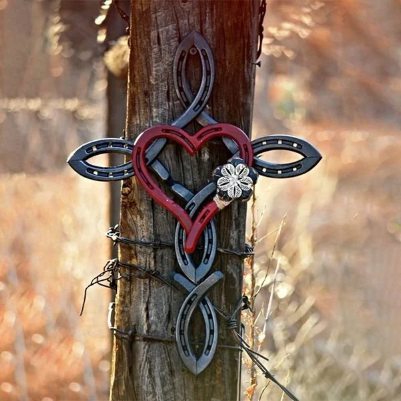 Joytidy™ Natural Horsehsoe Cross With Heart
