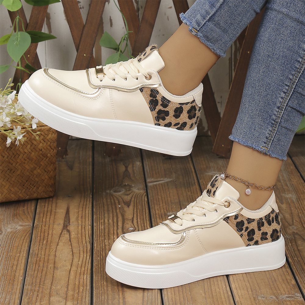 Flygooses Leopard Patterned Thick Sole Leather Upper Shoes