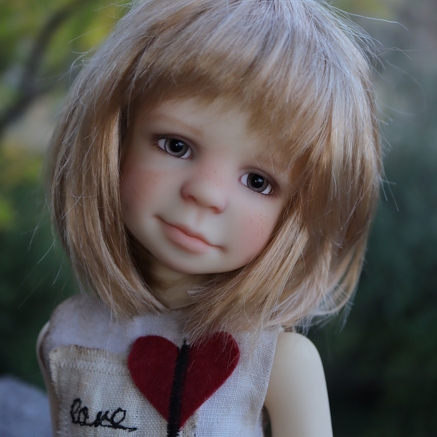 Fair GIRL Thomasina in MSD Size