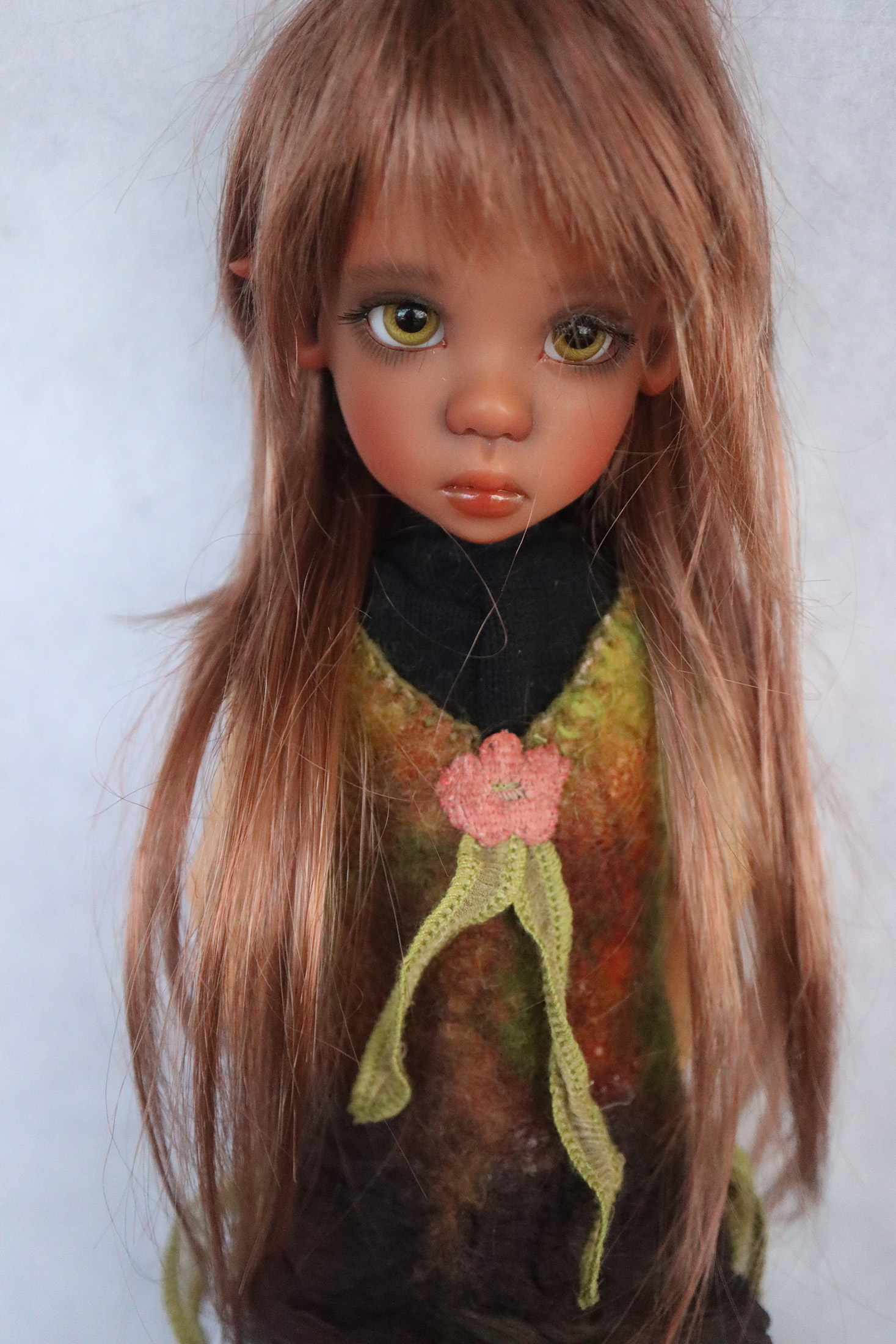 Mini Coffee Tan Elf Missy