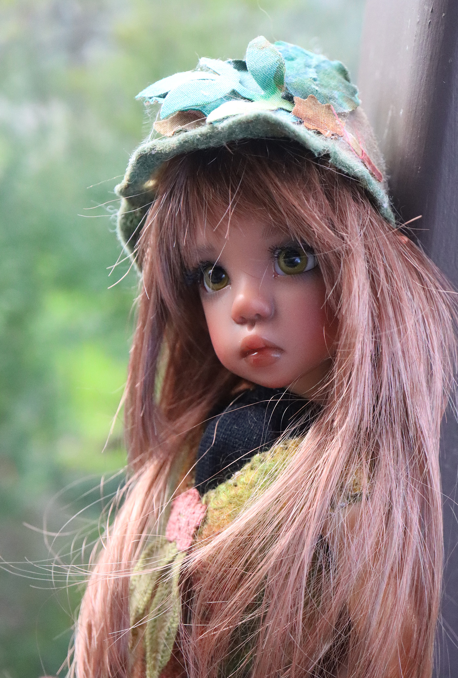 Mini Coffee Tan Elf Missy