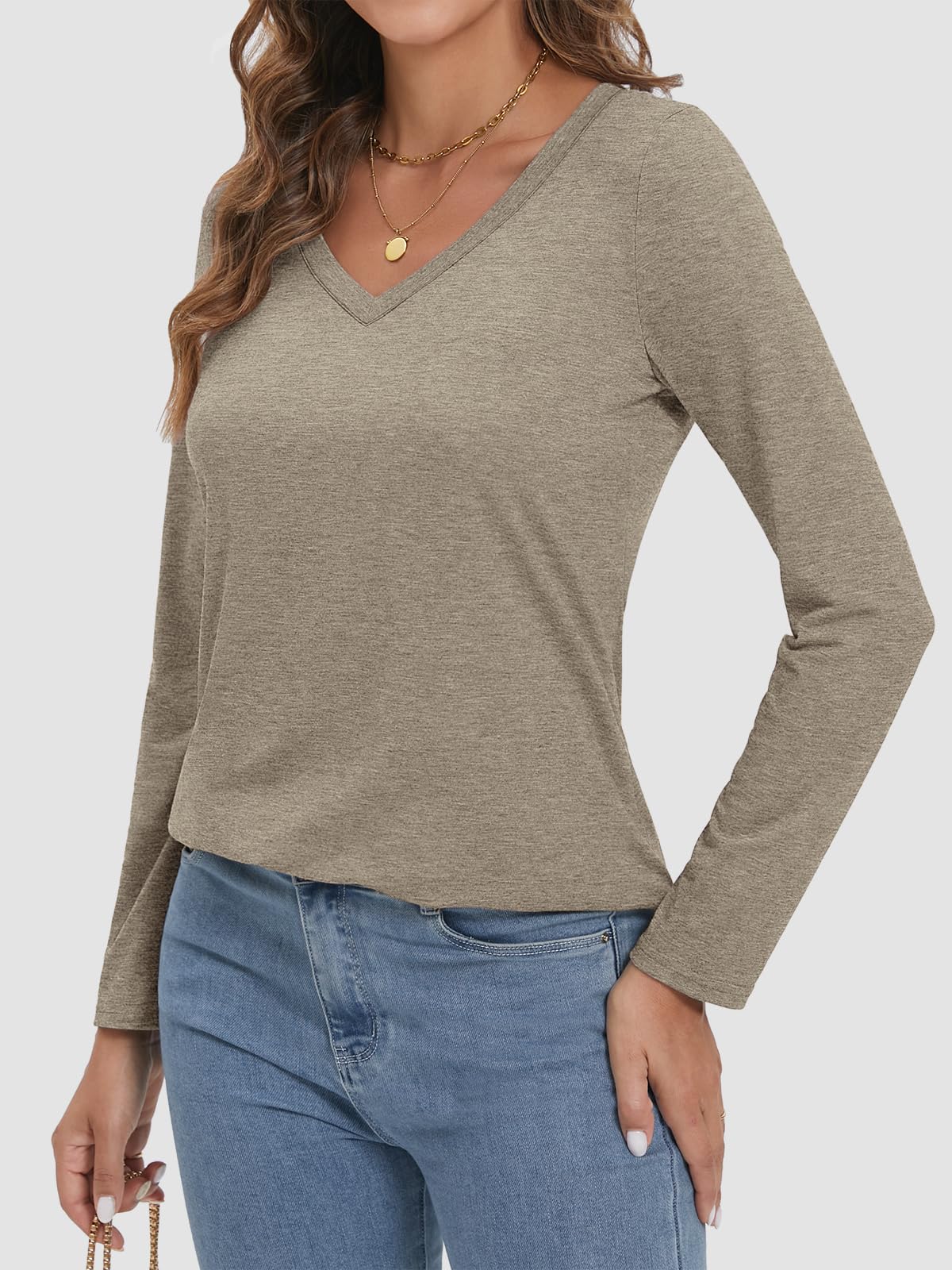 Women's V-neck Curved Hem Long Sleeve T-shirt