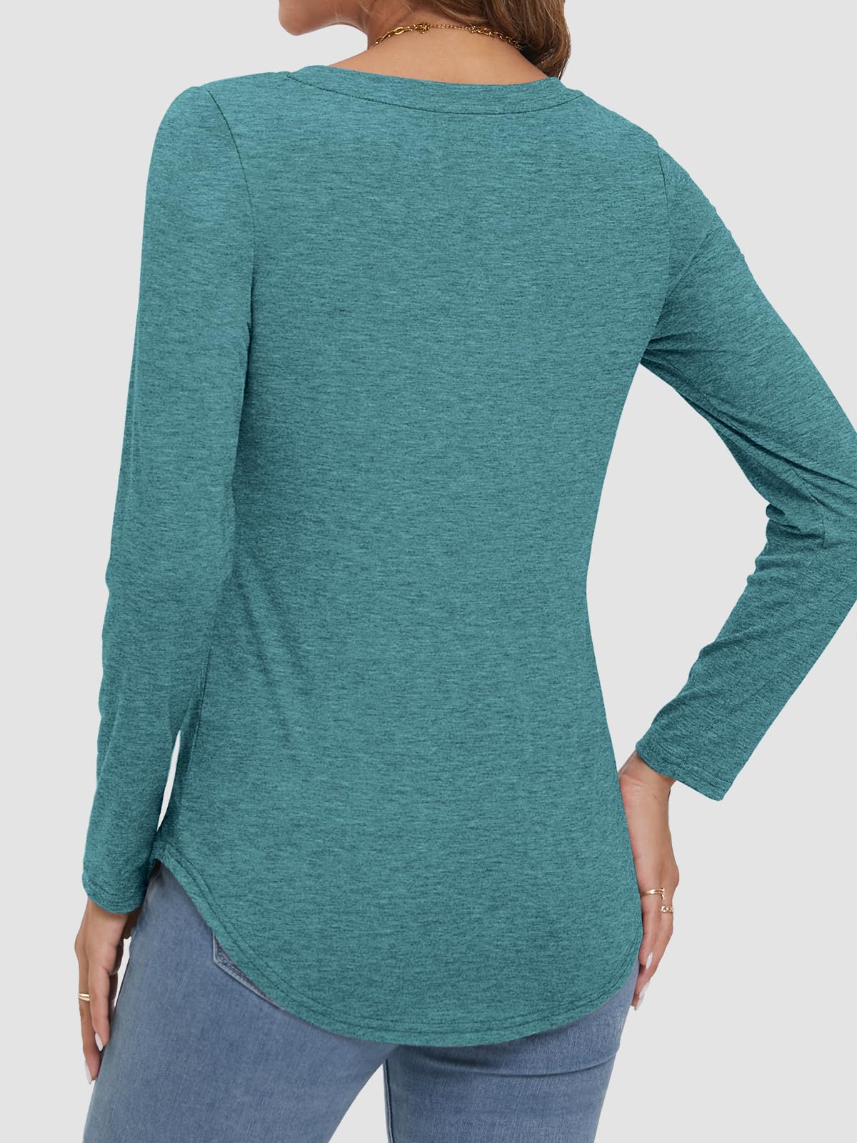 Women's V-neck Curved Hem Long Sleeve T-shirt