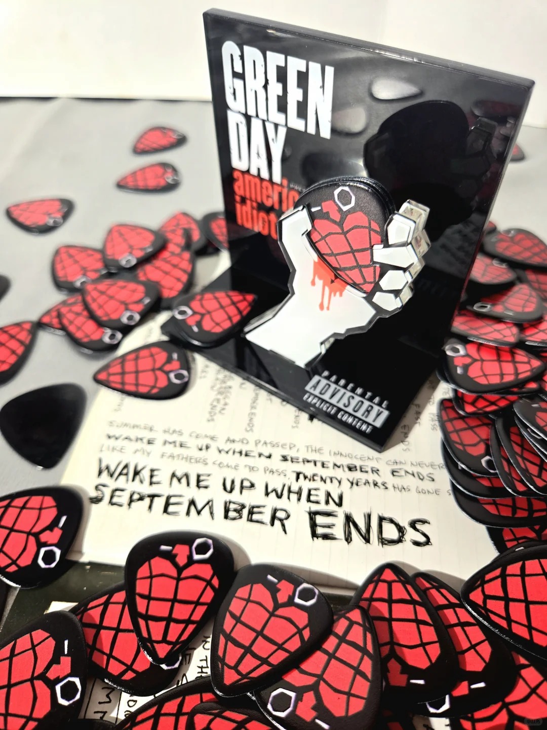 Green Day Guitar Pick Display Stand, Punk Rock Guitar Decor, Gift for Guitarists, Bass Players & Musicians
