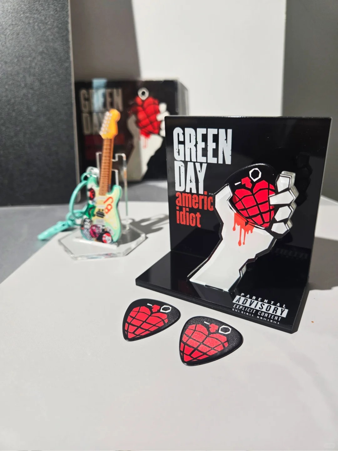 Green Day Guitar Pick Display Stand, Punk Rock Guitar Decor, Gift for Guitarists, Bass Players & Musicians