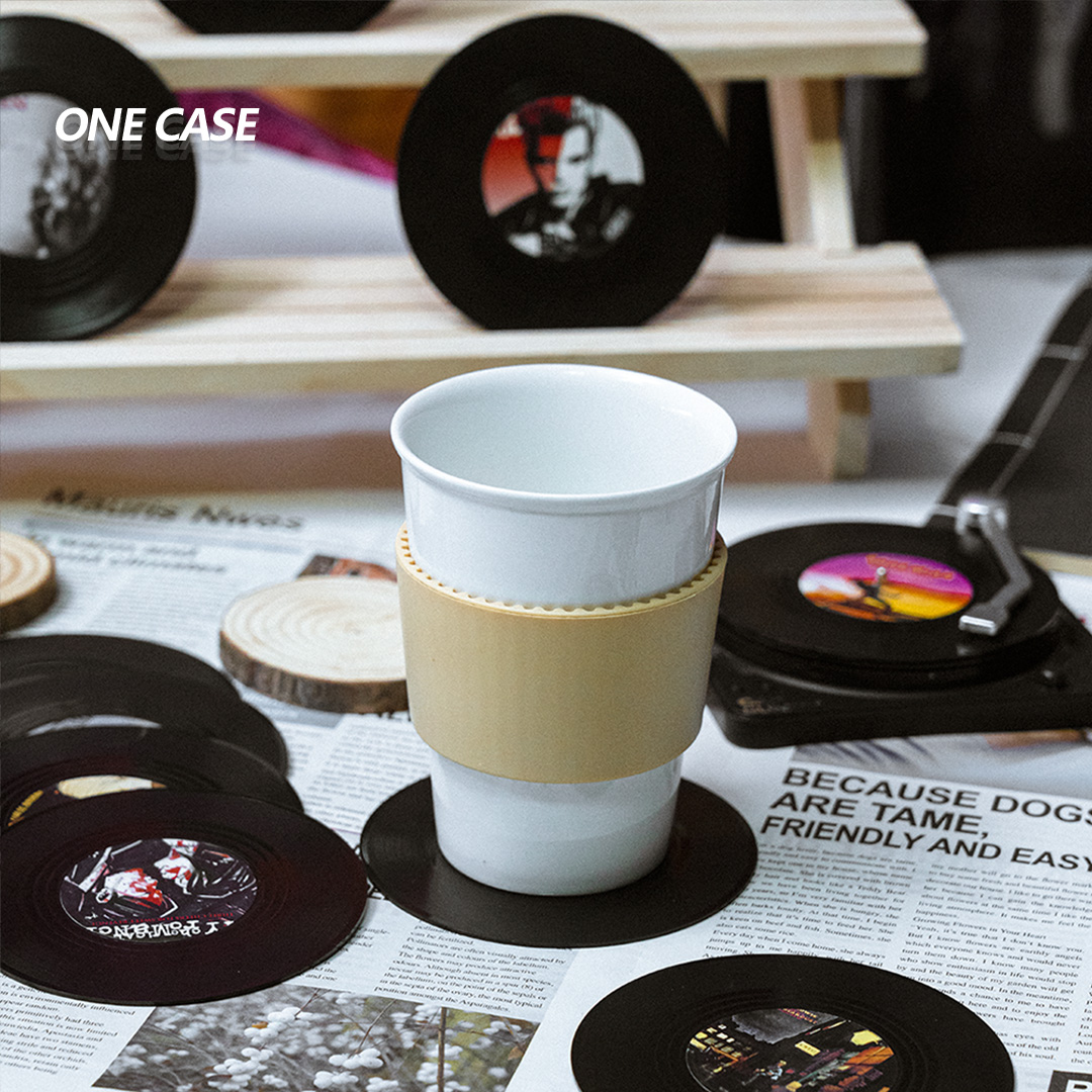 Retro Vinyl Record Coasters Set of 6 Retro CD Disc Design  Non-Slip Vinyl  for Coffee, Tea, Beer, Wine, Home and Bar-ONECASE.STUDIO