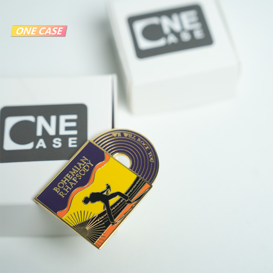 Queen Band Brooch Rock Musician Band Retro Brooch Queen Badge Pin