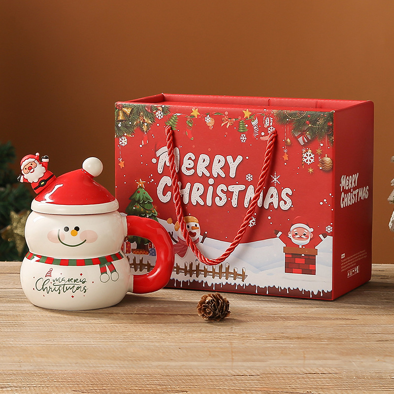 Festive Christmas Ceramic Mugs: Large-Capacity Cartoon Design with Lid & Spoon