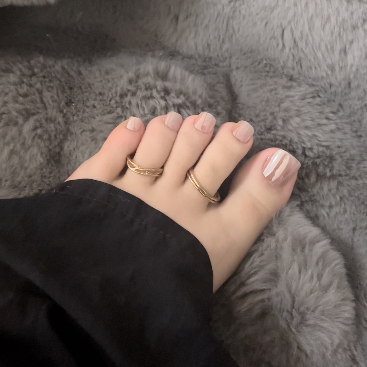 Hailey Bieber Aurora Toe Nails
