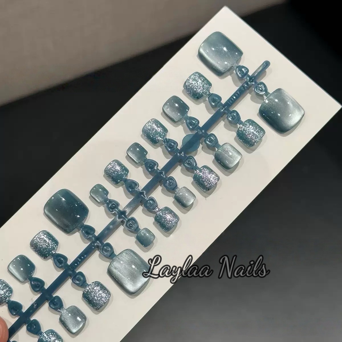 Light Blue Cat Eyes Toe Nails