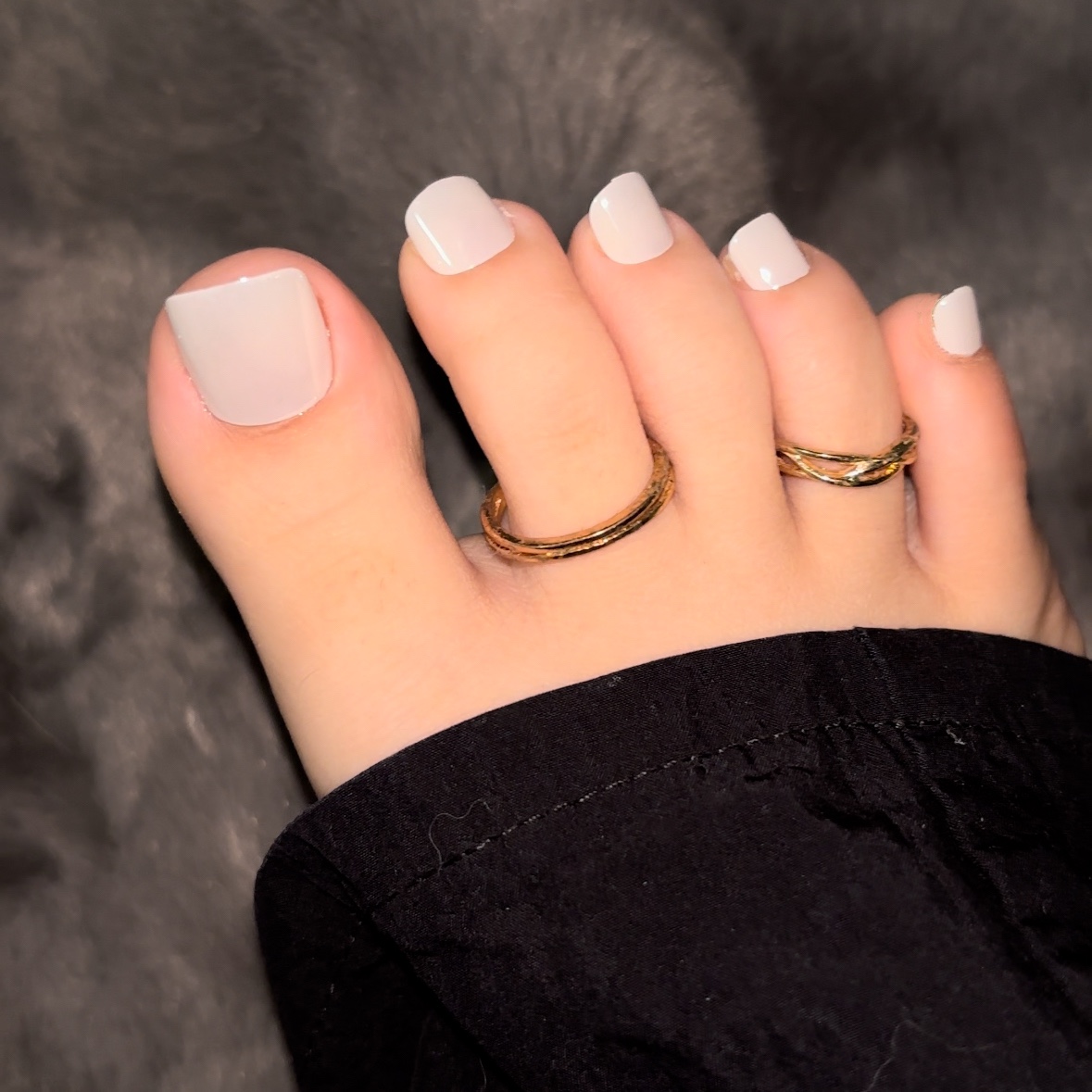 Pearl White Toe Nails