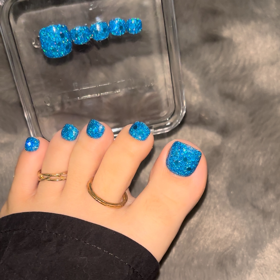Glitter Blue Toe Nails